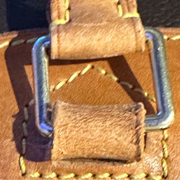 Louis Vuitton Monogram Evasion Travel Bag in Excellent Preloved Condition - Picture 7 of 16